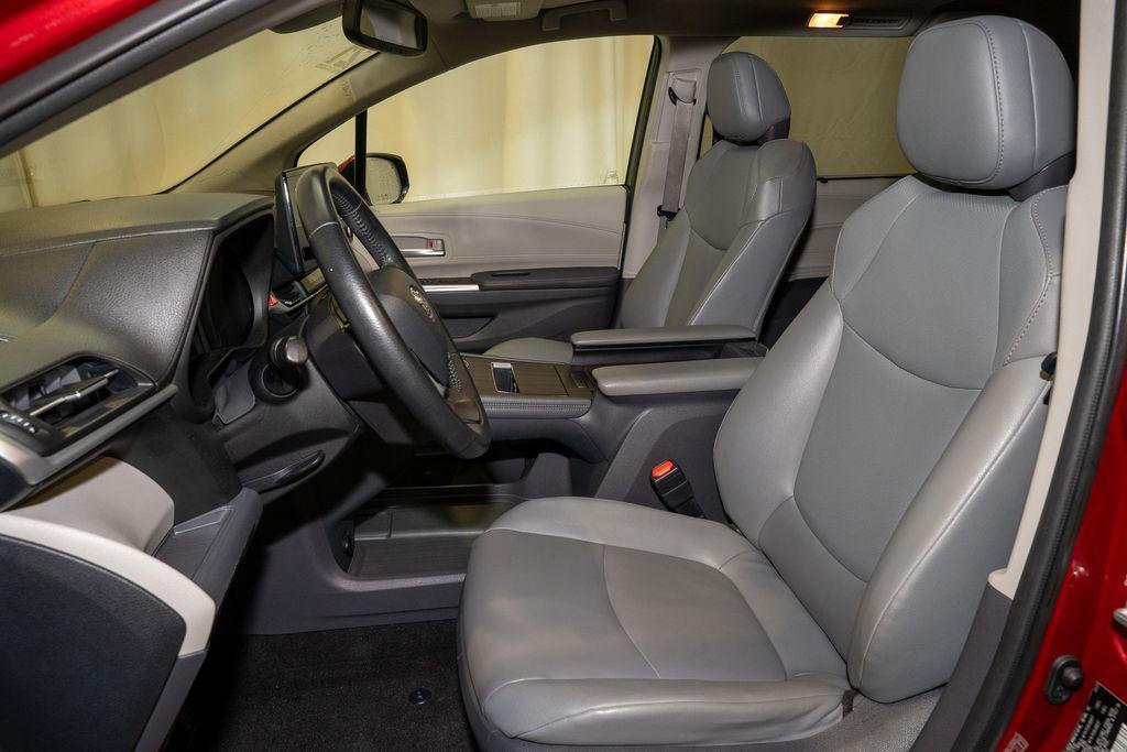 used 2021 Toyota Sienna car, priced at $30,879