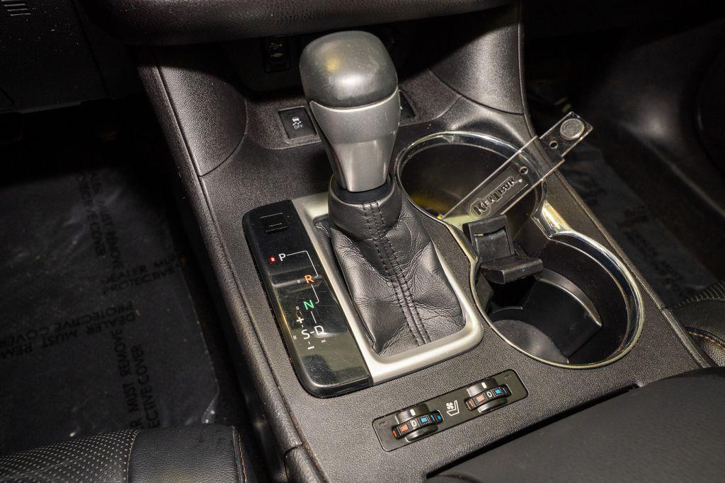 used 2019 Toyota Highlander car, priced at $25,197