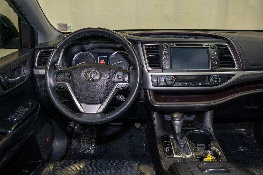 used 2019 Toyota Highlander car, priced at $25,197