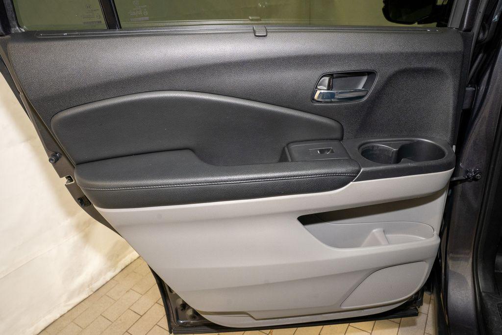 used 2017 Honda Pilot car, priced at $17,747