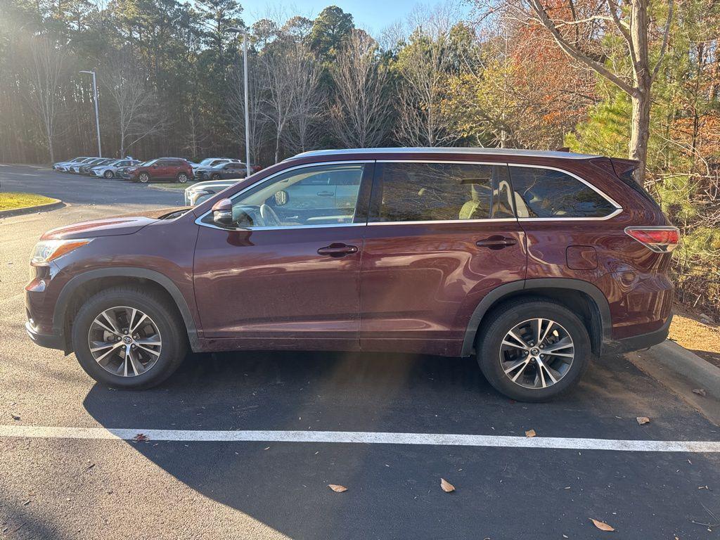 used 2016 Toyota Highlander car, priced at $23,063