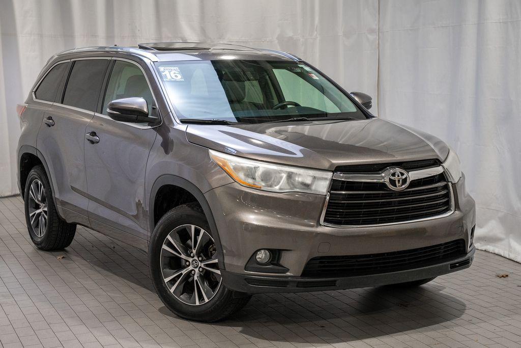 used 2016 Toyota Highlander car, priced at $16,166