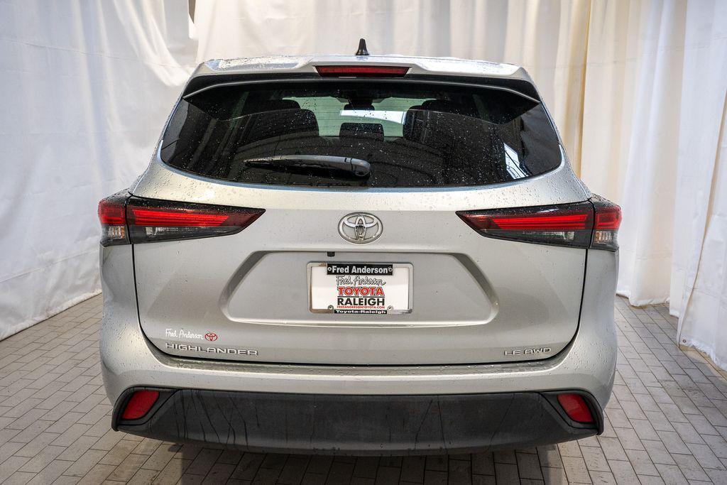 used 2024 Toyota Highlander car, priced at $30,818