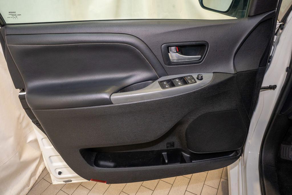 used 2017 Toyota Sienna car, priced at $15,628