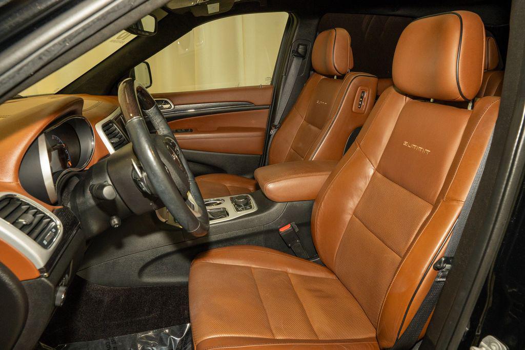 used 2018 Jeep Grand Cherokee car, priced at $16,833