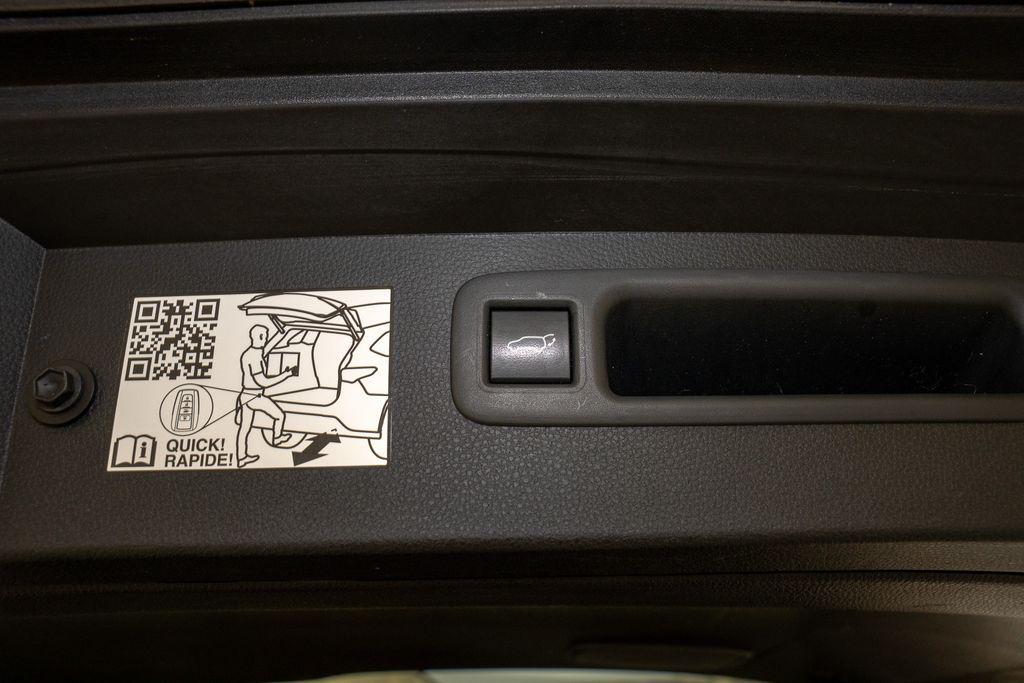 used 2023 Toyota Highlander car, priced at $33,936