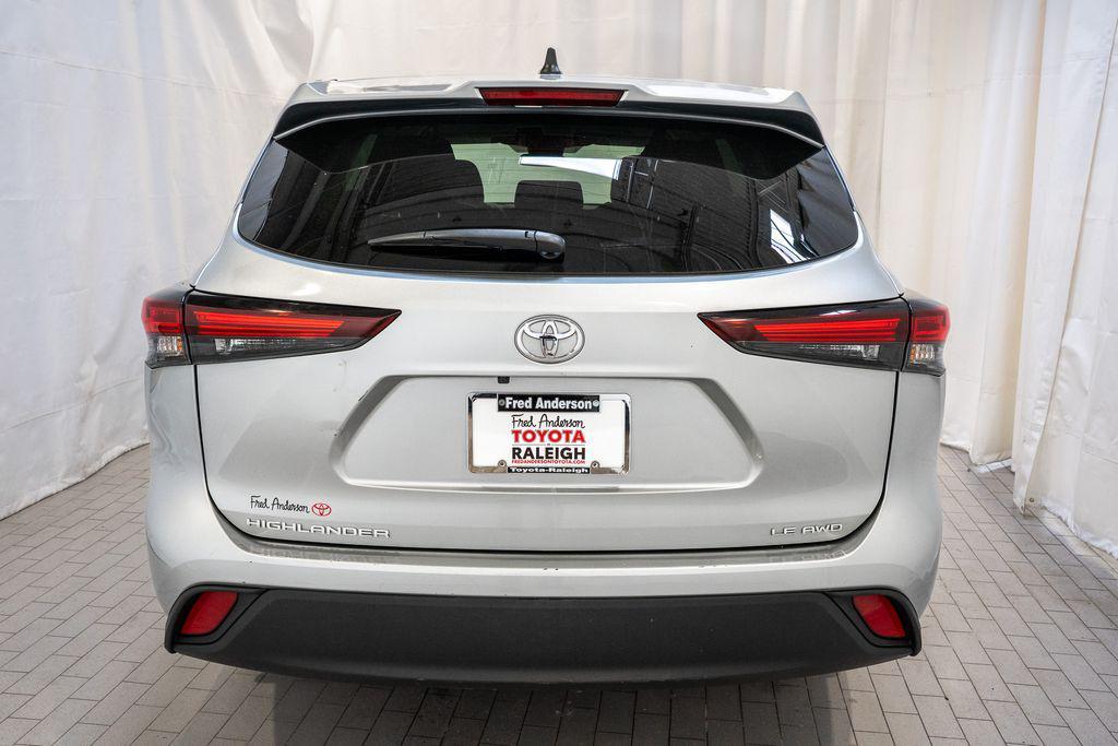 used 2024 Toyota Highlander car, priced at $33,091