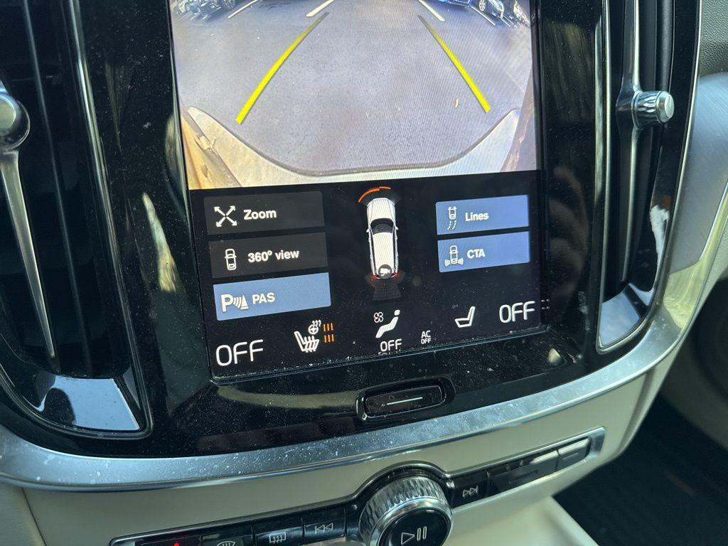 used 2019 Volvo V60 car