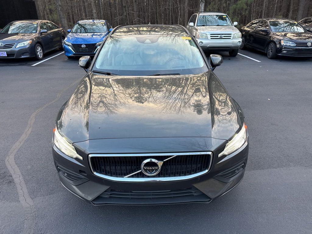 used 2019 Volvo V60 car