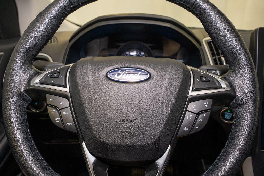 used 2024 Ford Edge car, priced at $21,521