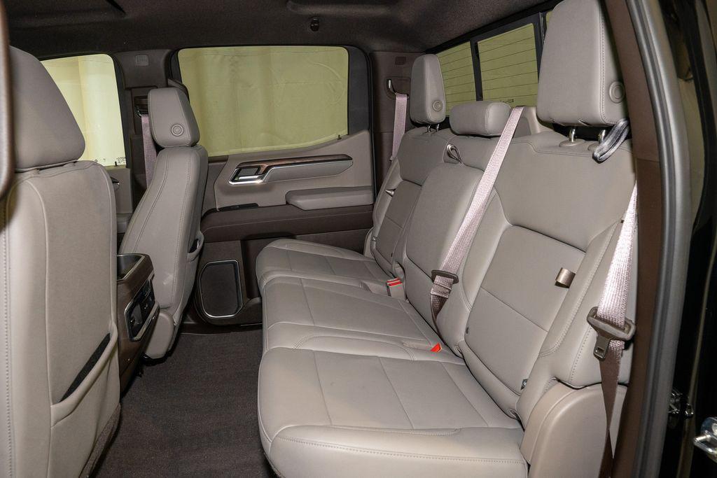 used 2022 GMC Sierra 1500 car, priced at $45,588