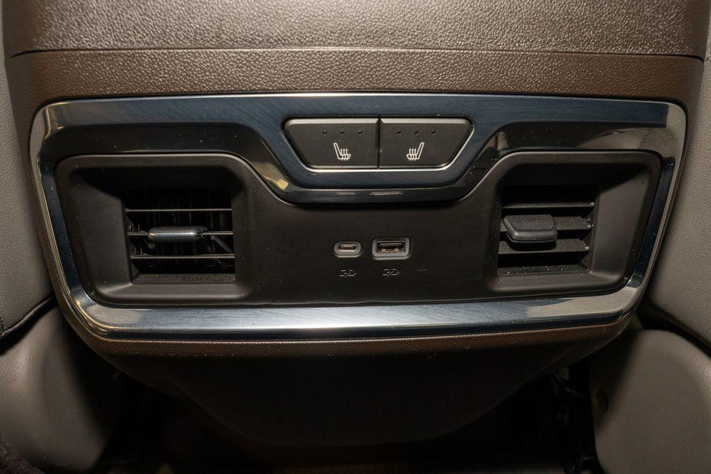 used 2022 GMC Sierra 1500 car, priced at $45,588