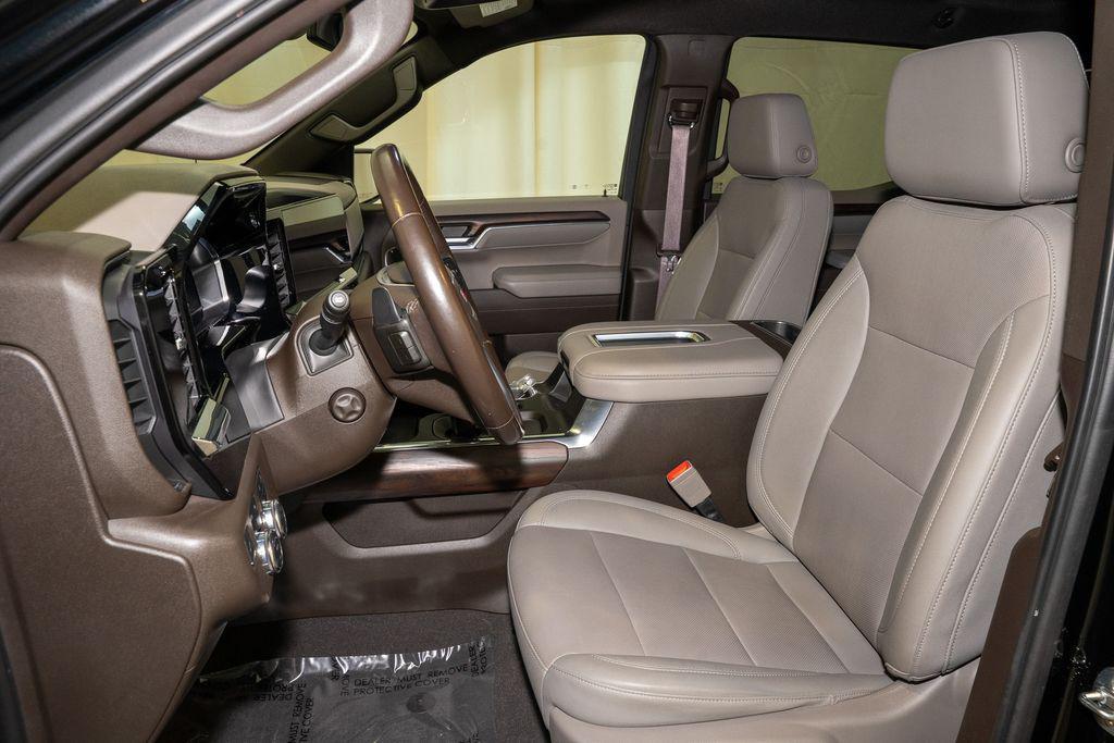 used 2022 GMC Sierra 1500 car, priced at $45,588