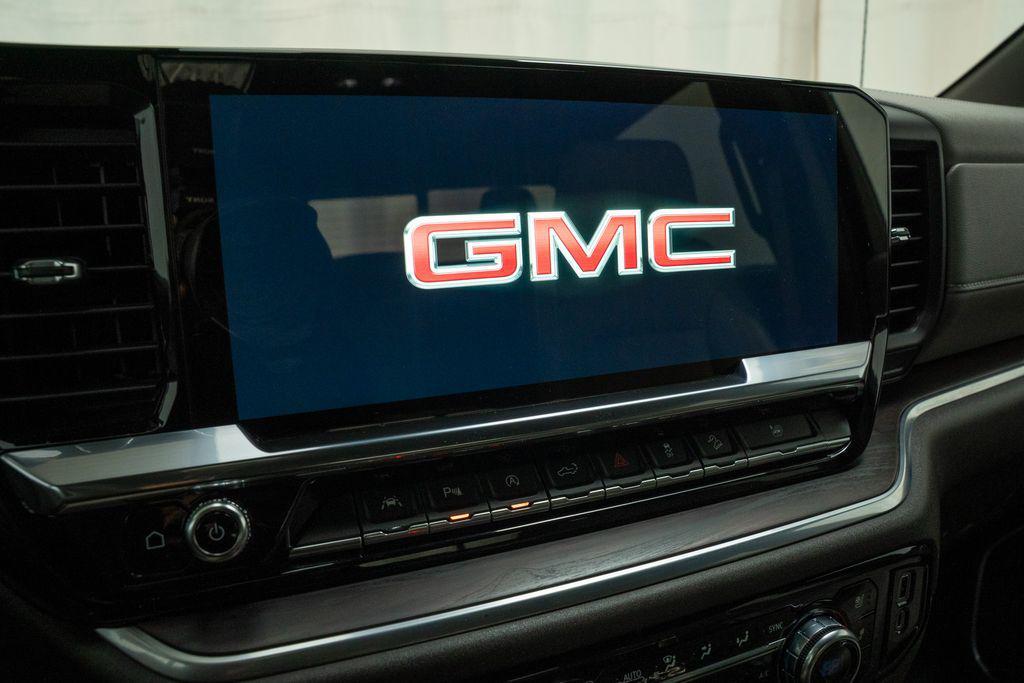 used 2022 GMC Sierra 1500 car, priced at $45,588