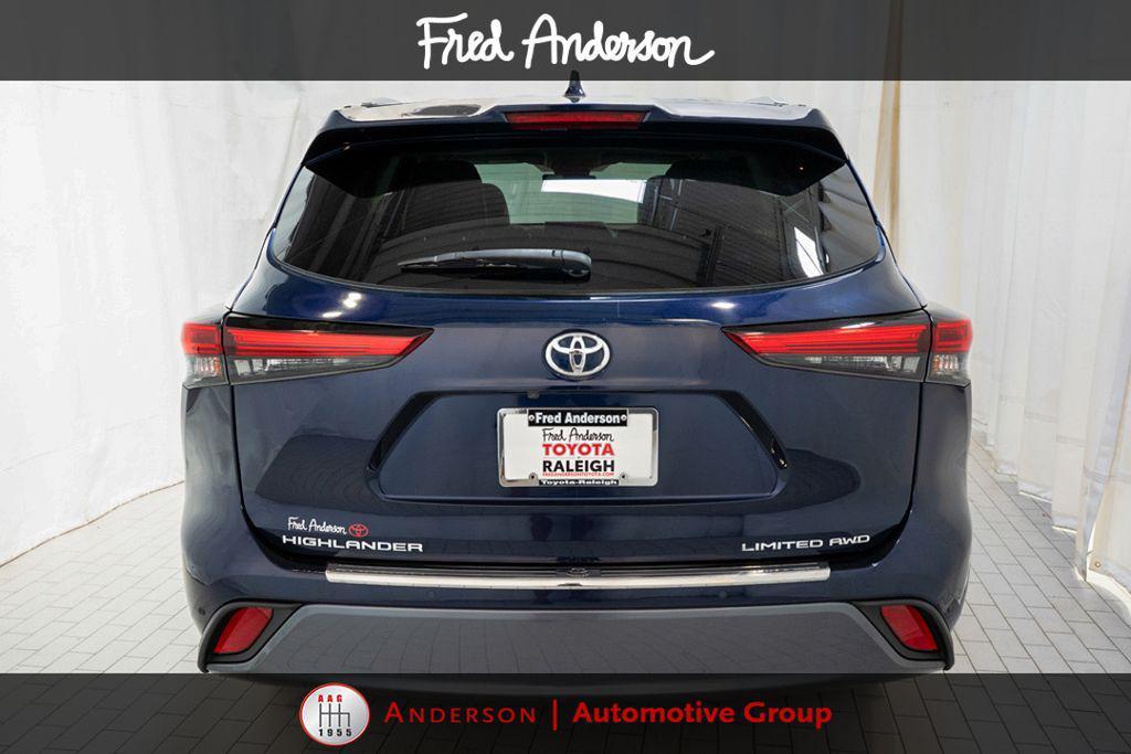 used 2021 Toyota Highlander car, priced at $39,188