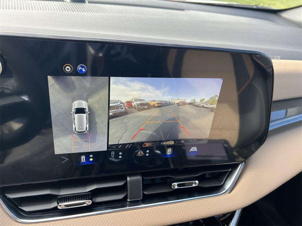 new 2026 Chevrolet Equinox car, priced at $39,156