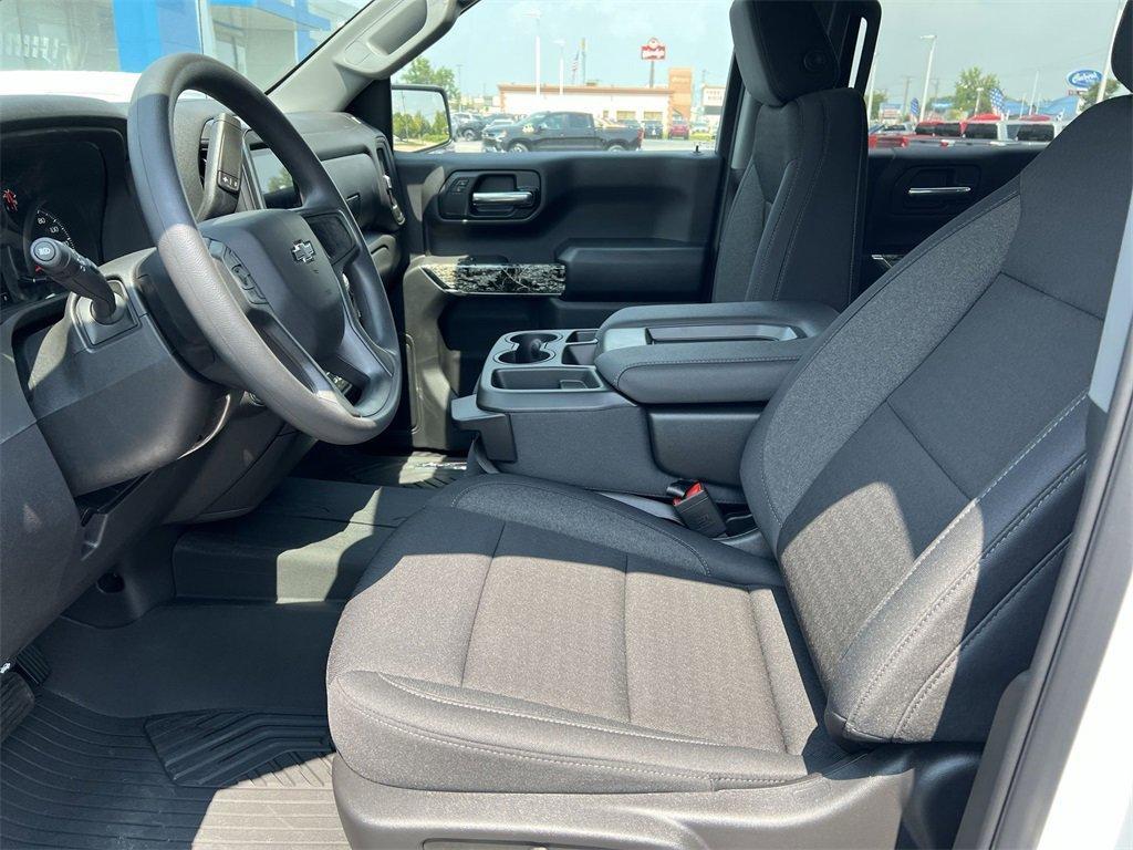 new 2025 Chevrolet Silverado 1500 car, priced at $50,376