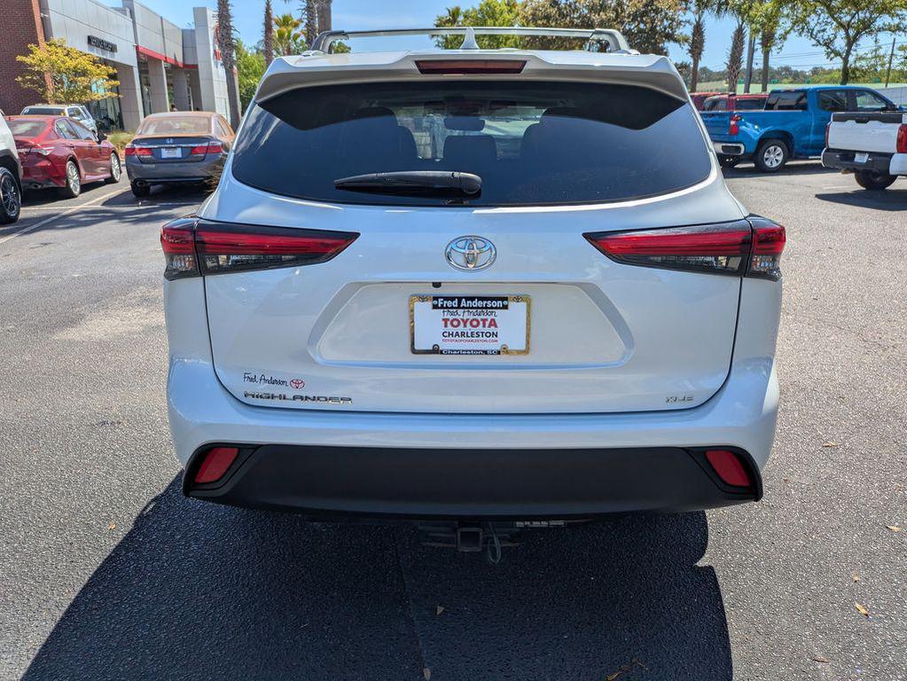 used 2022 Toyota Highlander car, priced at $33,691