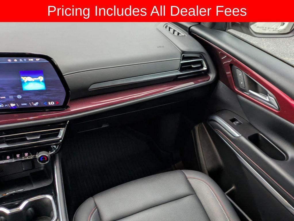used 2024 Chevrolet Traverse car, priced at $43,531
