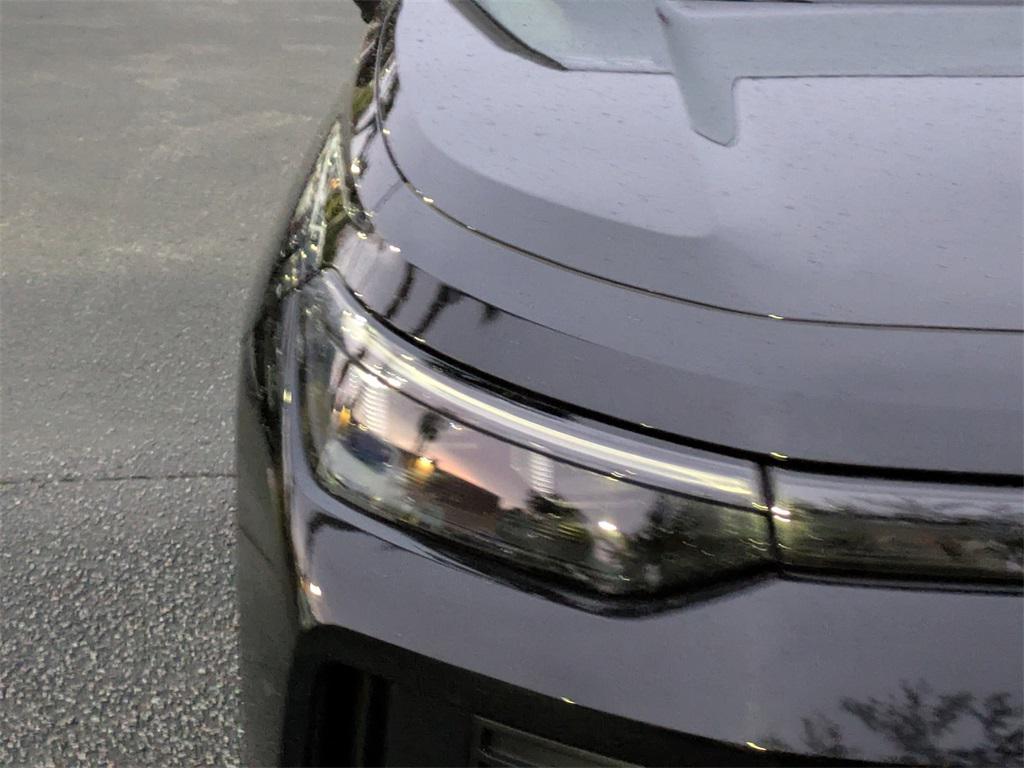 used 2025 Volkswagen Tiguan car, priced at $27,991