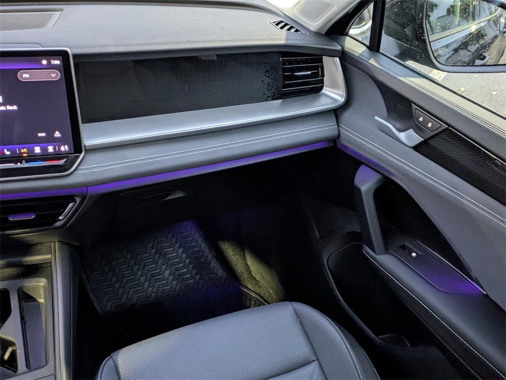 used 2025 Volkswagen Tiguan car, priced at $27,991