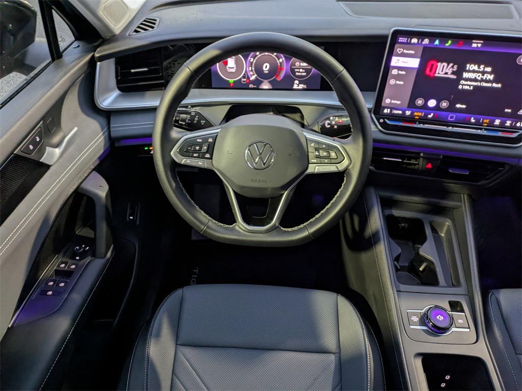 used 2025 Volkswagen Tiguan car, priced at $27,991