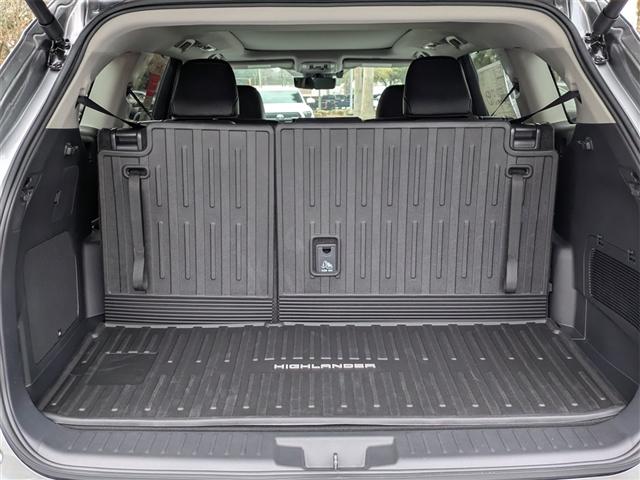 new 2026 Toyota Highlander car, priced at $56,726