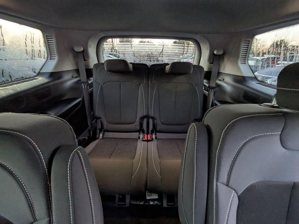 used 2023 Jeep Grand Cherokee L car, priced at $23,691