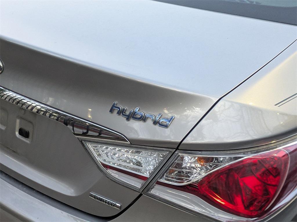 used 2013 Hyundai Sonata Hybrid car, priced at $7,491