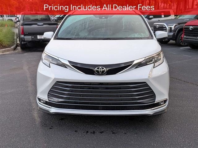 new 2026 Toyota Sienna car, priced at $58,049