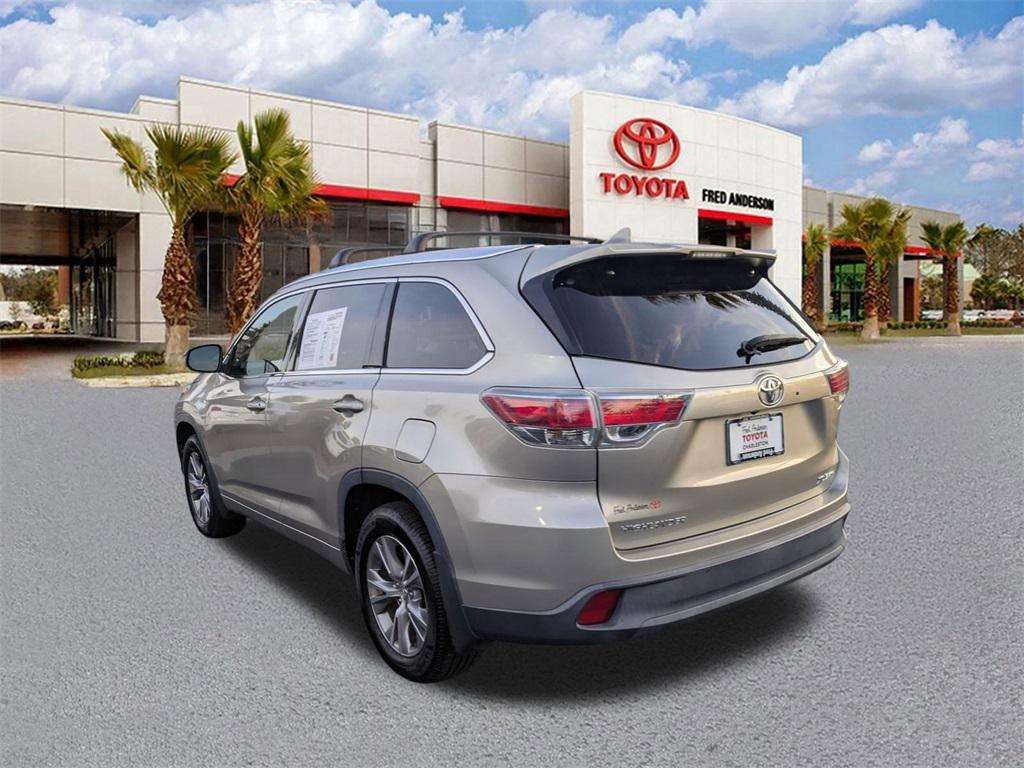 used 2015 Toyota Highlander car, priced at $13,591