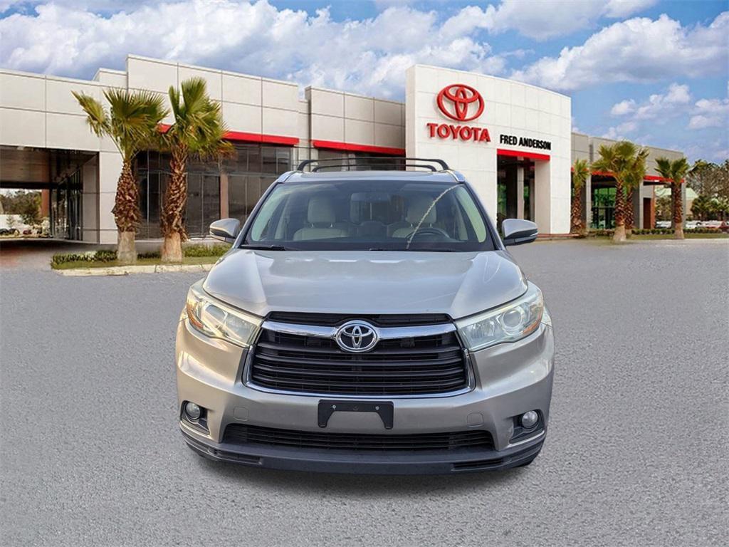 used 2015 Toyota Highlander car, priced at $13,591