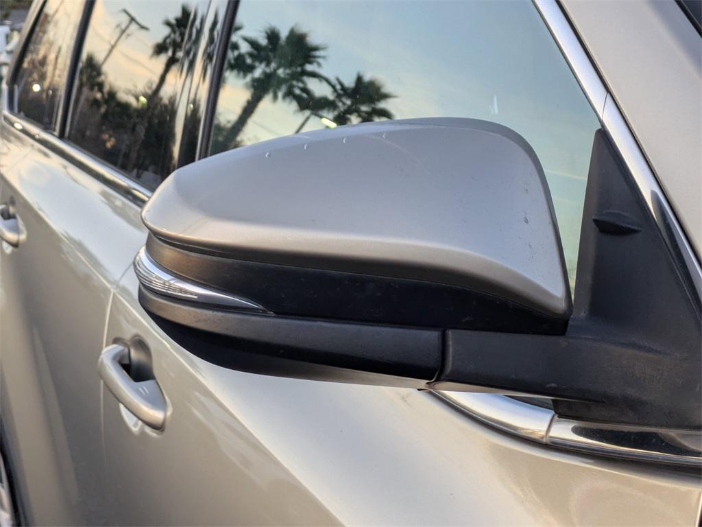 used 2015 Toyota Highlander car, priced at $13,591