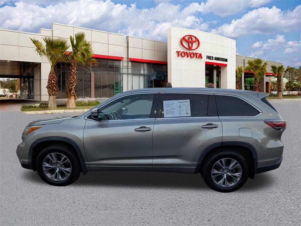 used 2015 Toyota Highlander car, priced at $13,591