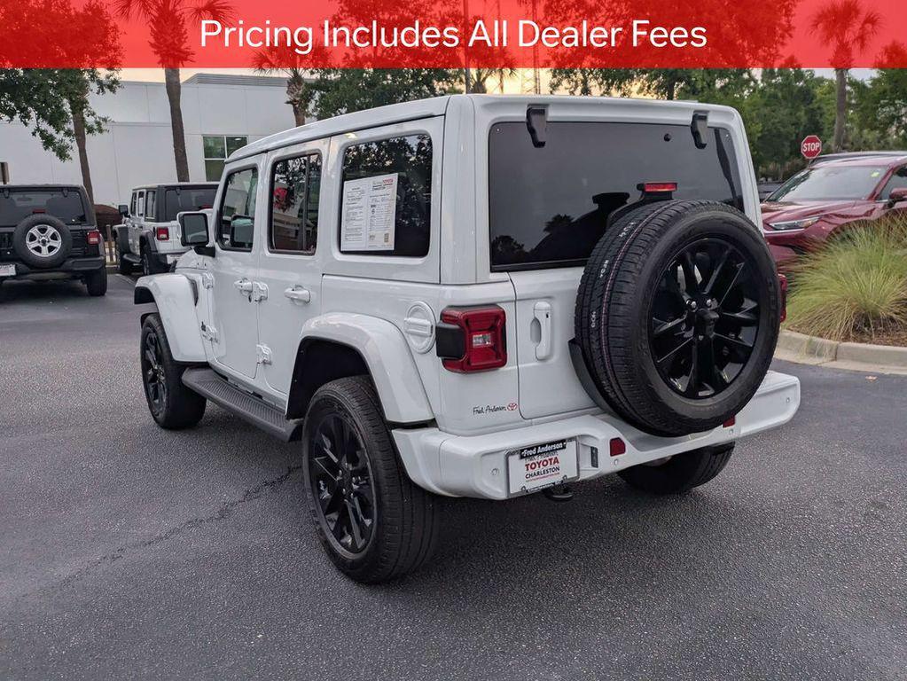 used 2022 Jeep Wrangler Unlimited car, priced at $32,371