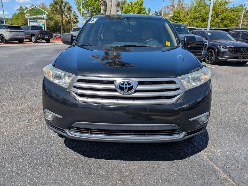used 2013 Toyota Highlander car, priced at $11,291
