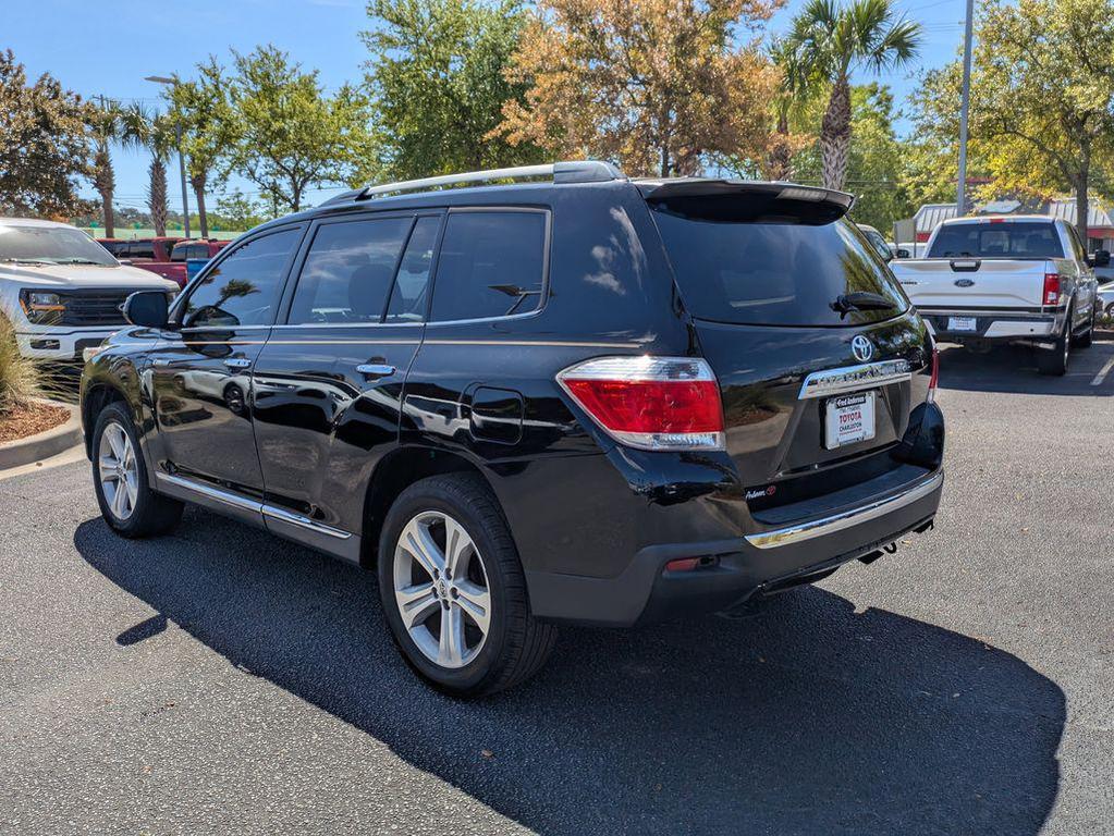 used 2013 Toyota Highlander car, priced at $11,291