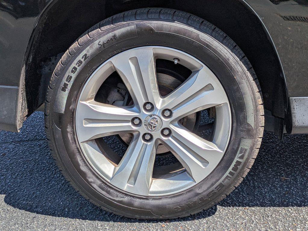 used 2013 Toyota Highlander car, priced at $11,291
