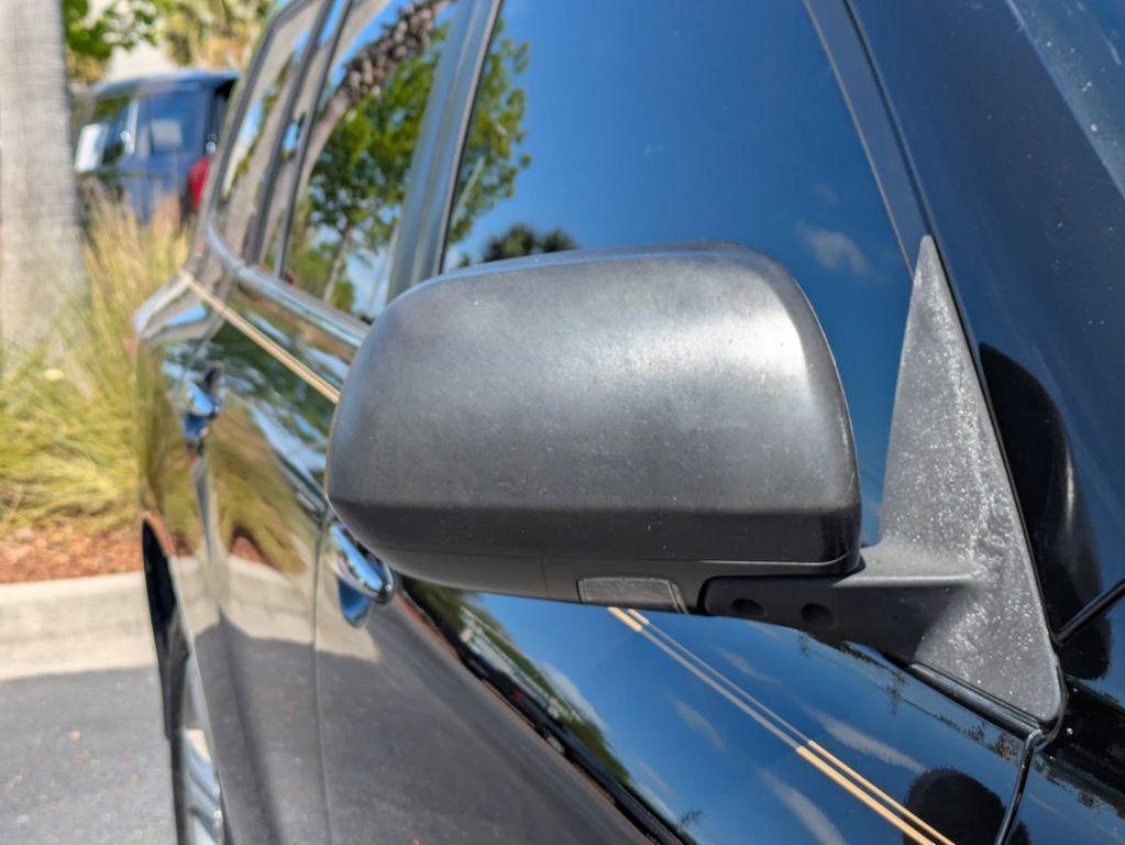 used 2013 Toyota Highlander car, priced at $11,291