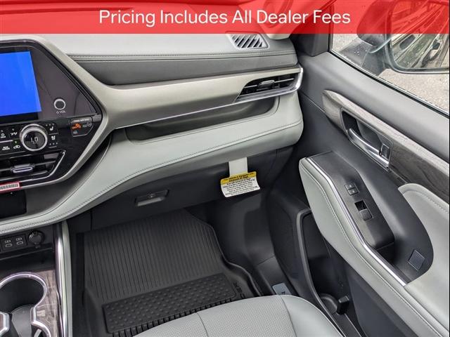 new 2026 Toyota Highlander Hybrid car, priced at $58,479