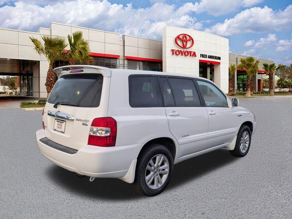 used 2007 Toyota Highlander Hybrid car, priced at $8,531