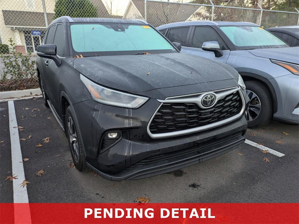 used 2021 Toyota Highlander car, priced at $26,991