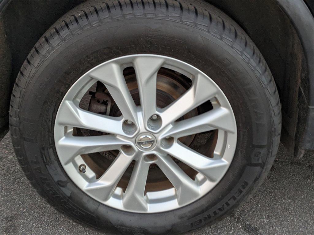 used 2015 Nissan Rogue car, priced at $10,291