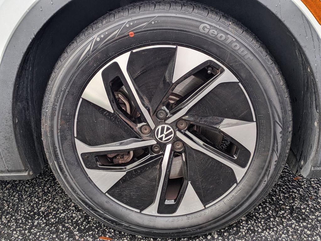used 2022 Volkswagen ID.4 car, priced at $17,291