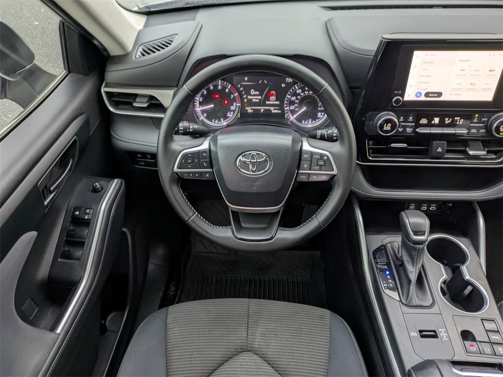 used 2023 Toyota Highlander car, priced at $29,791