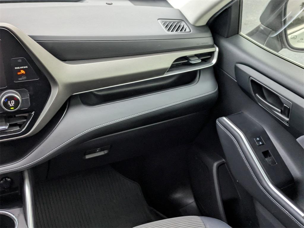 used 2023 Toyota Highlander car, priced at $29,791