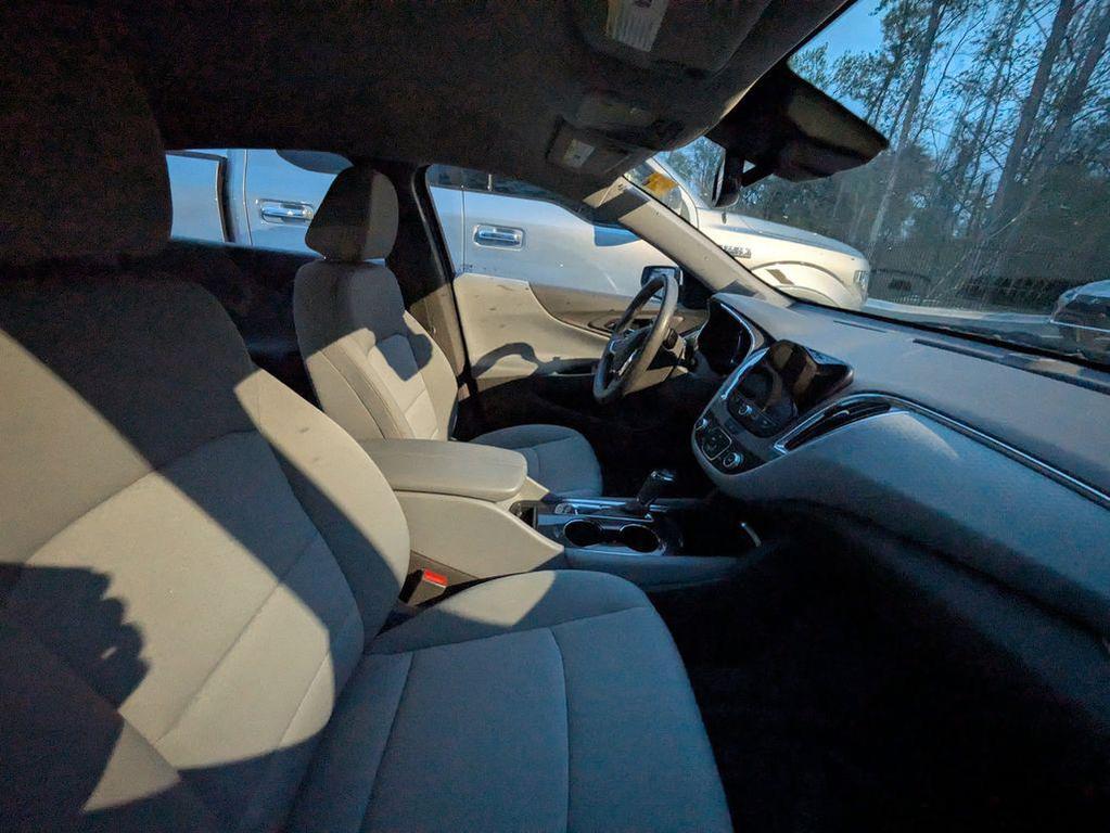 used 2018 Chevrolet Malibu car, priced at $17,291