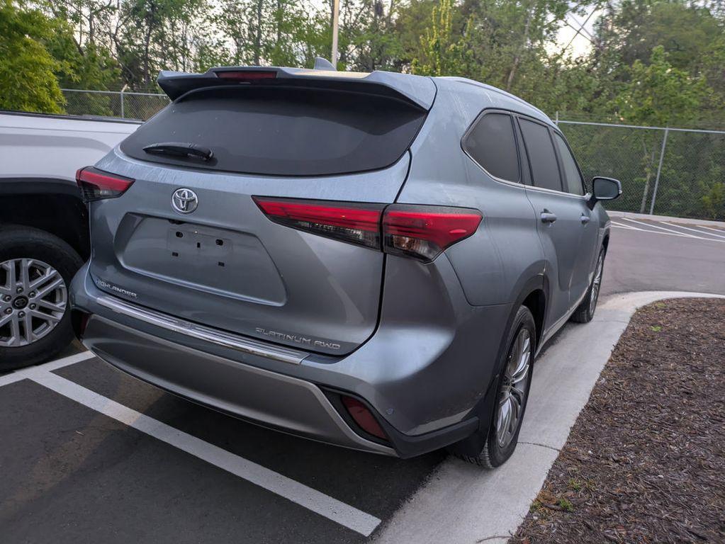 used 2022 Toyota Highlander car, priced at $42,891