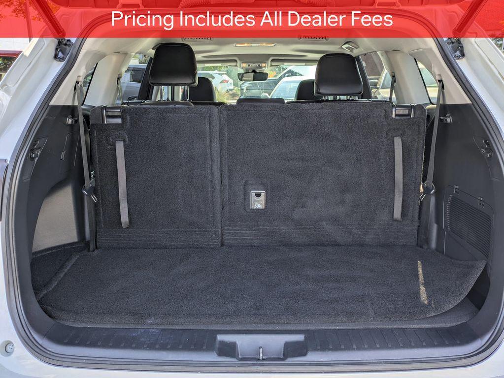 used 2023 Toyota Highlander car, priced at $39,071