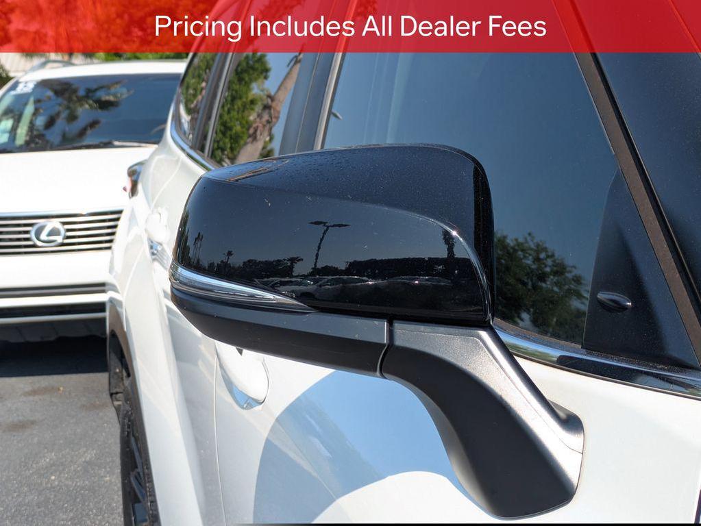 used 2023 Toyota Highlander car, priced at $39,071